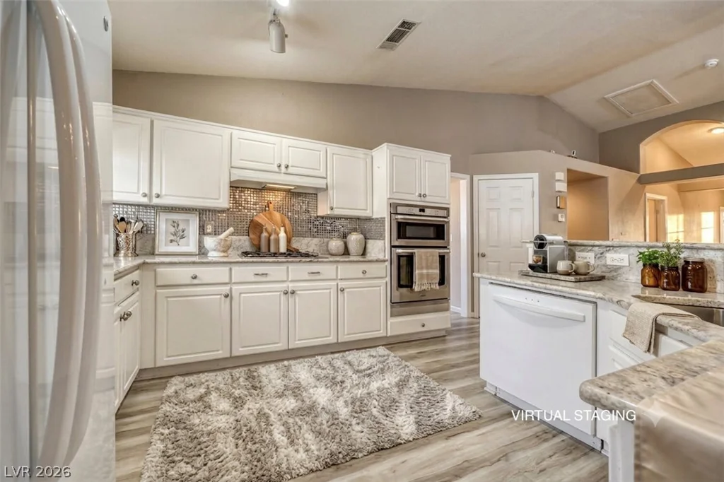 898 Robindale, Las Vegas, NV 89123
