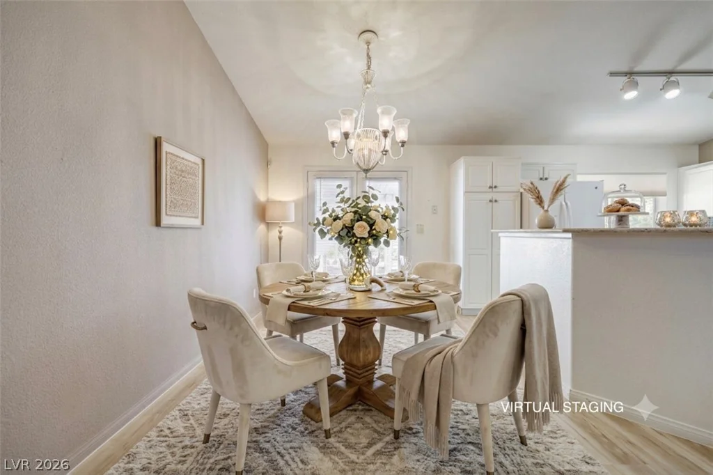 898 Robindale, Las Vegas, NV 89123
