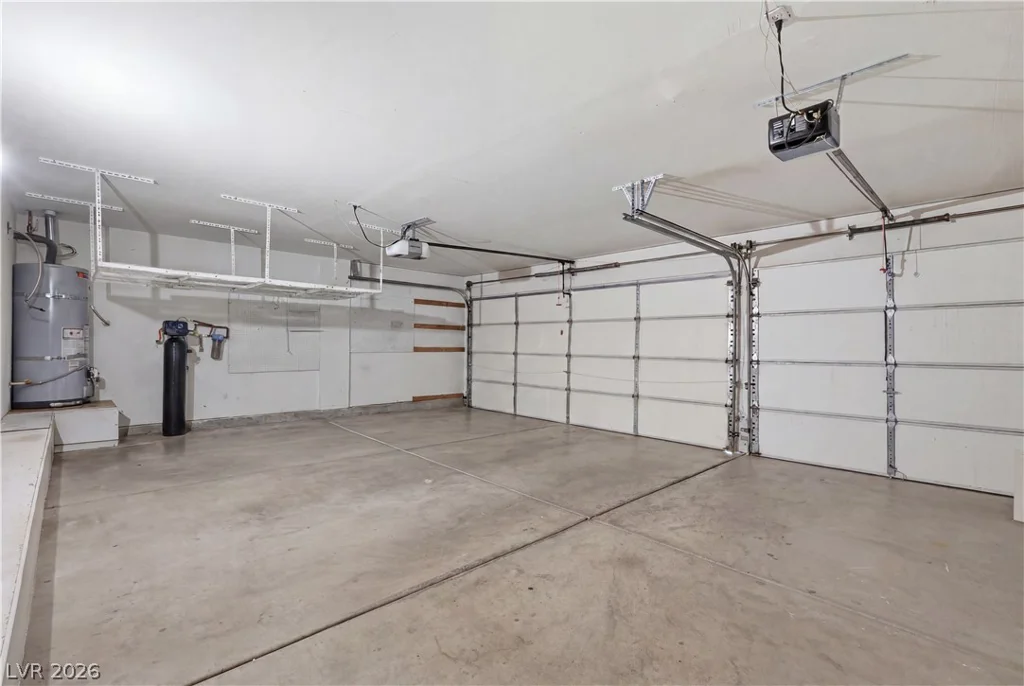 898 Robindale, Las Vegas, NV 89123