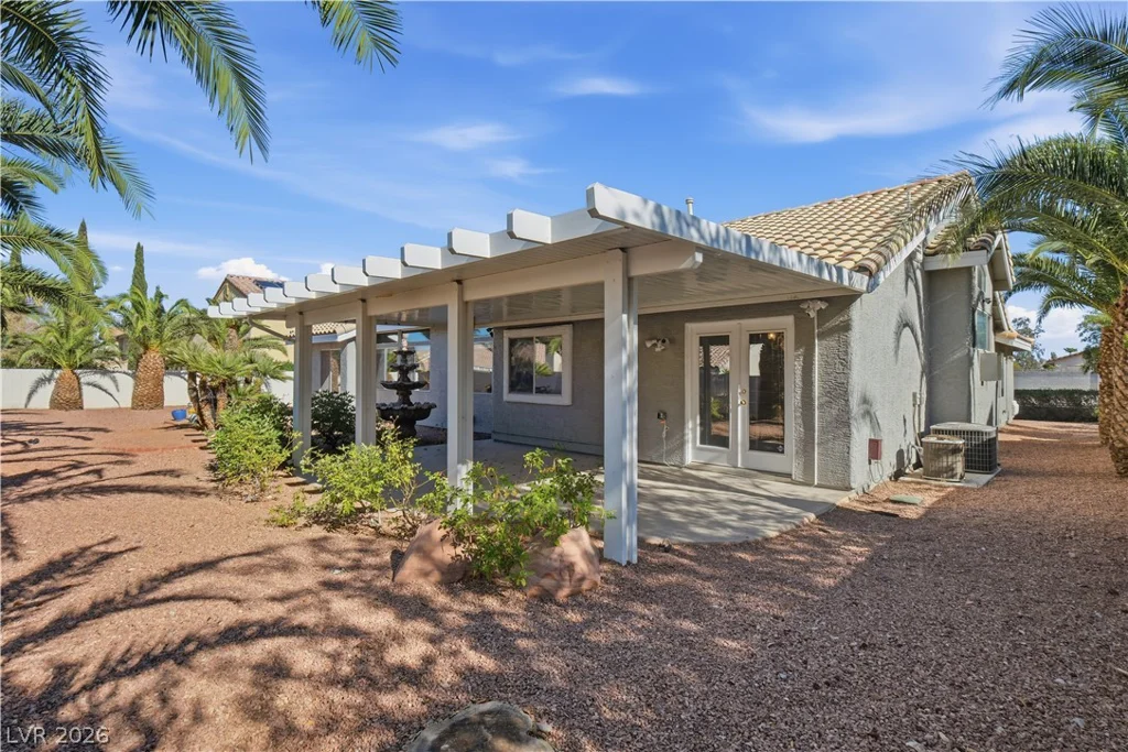 898 Robindale, Las Vegas, NV 89123