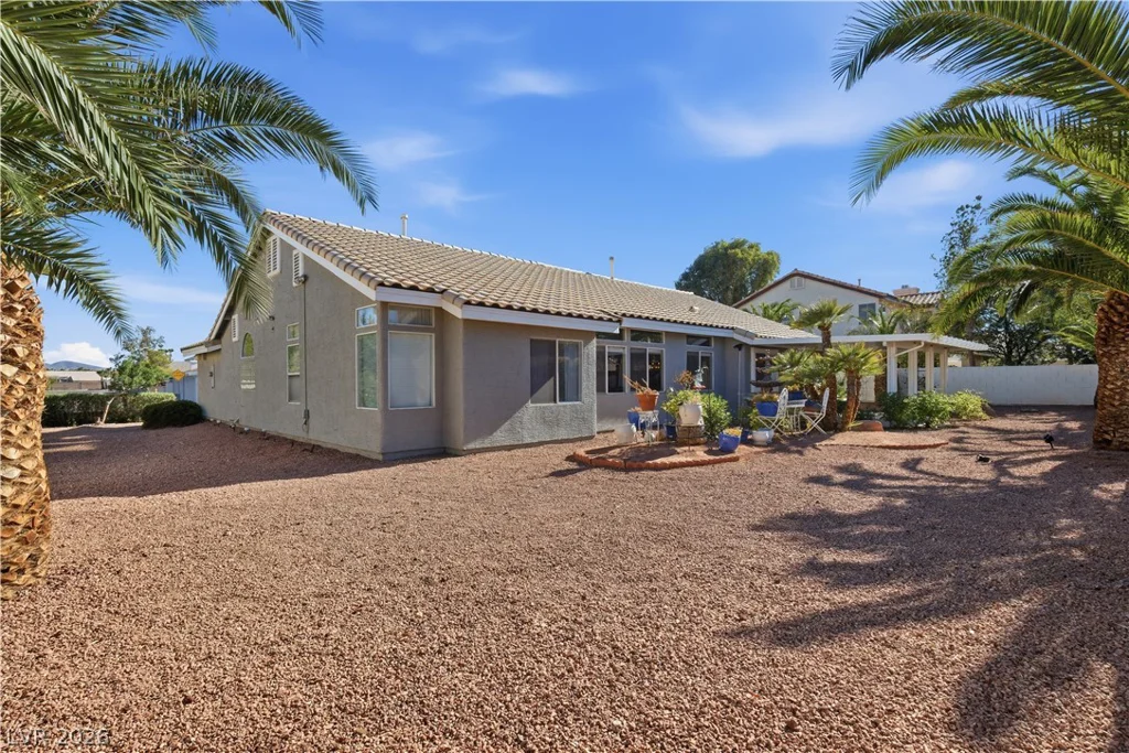 898 Robindale, Las Vegas, NV 89123