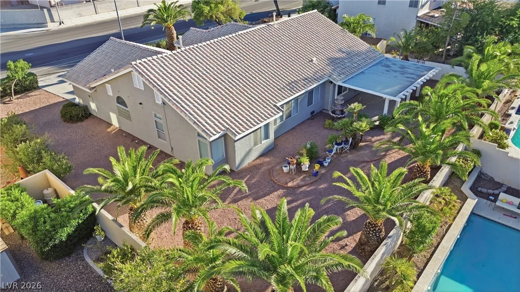 898 Robindale, Las Vegas, NV 89123
