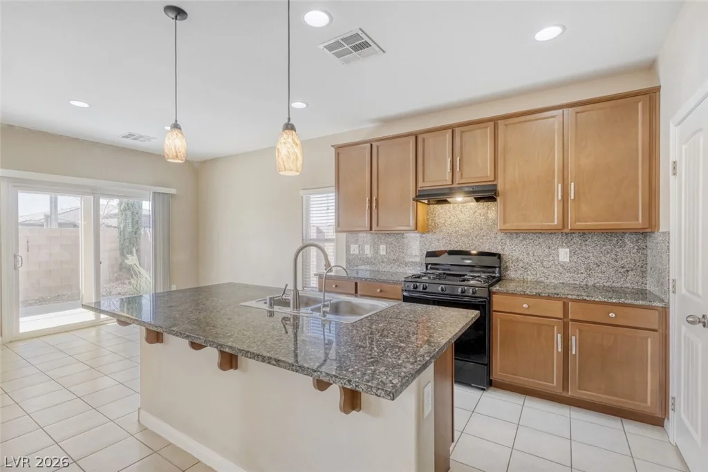 8881 Lake Myers, Las Vegas, NV 89139