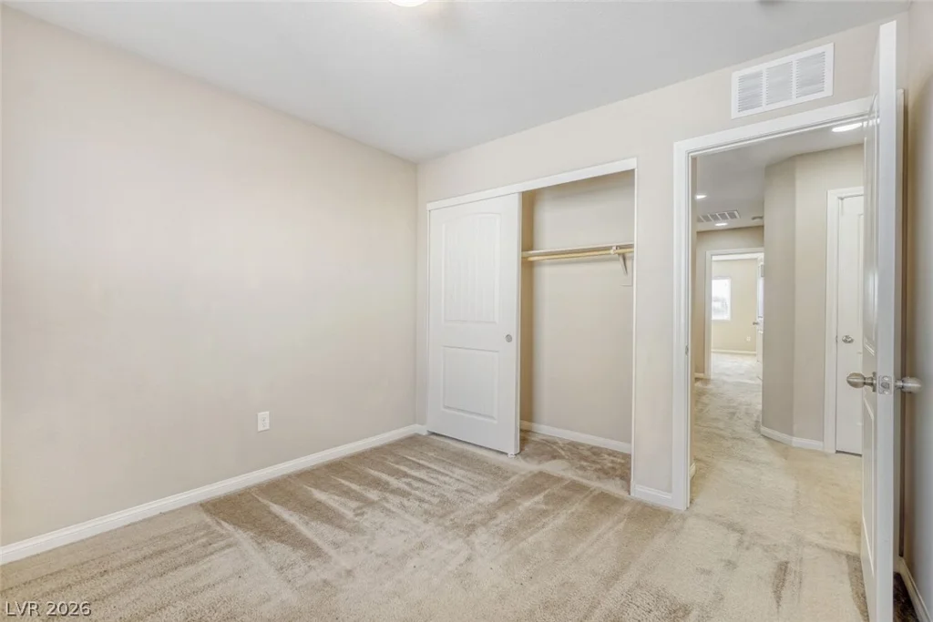8881 Lake Myers, Las Vegas, NV 89139
