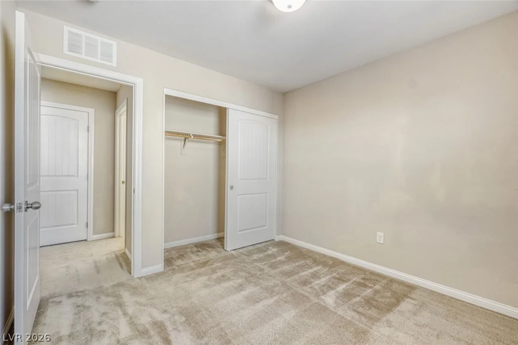 8881 Lake Myers, Las Vegas, NV 89139