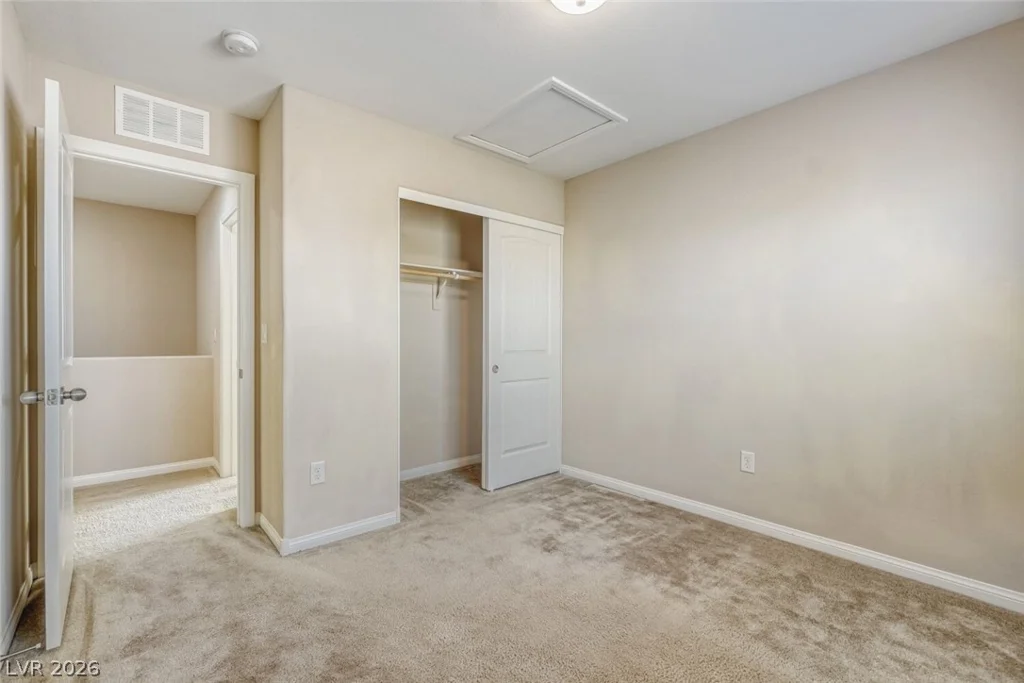8881 Lake Myers, Las Vegas, NV 89139