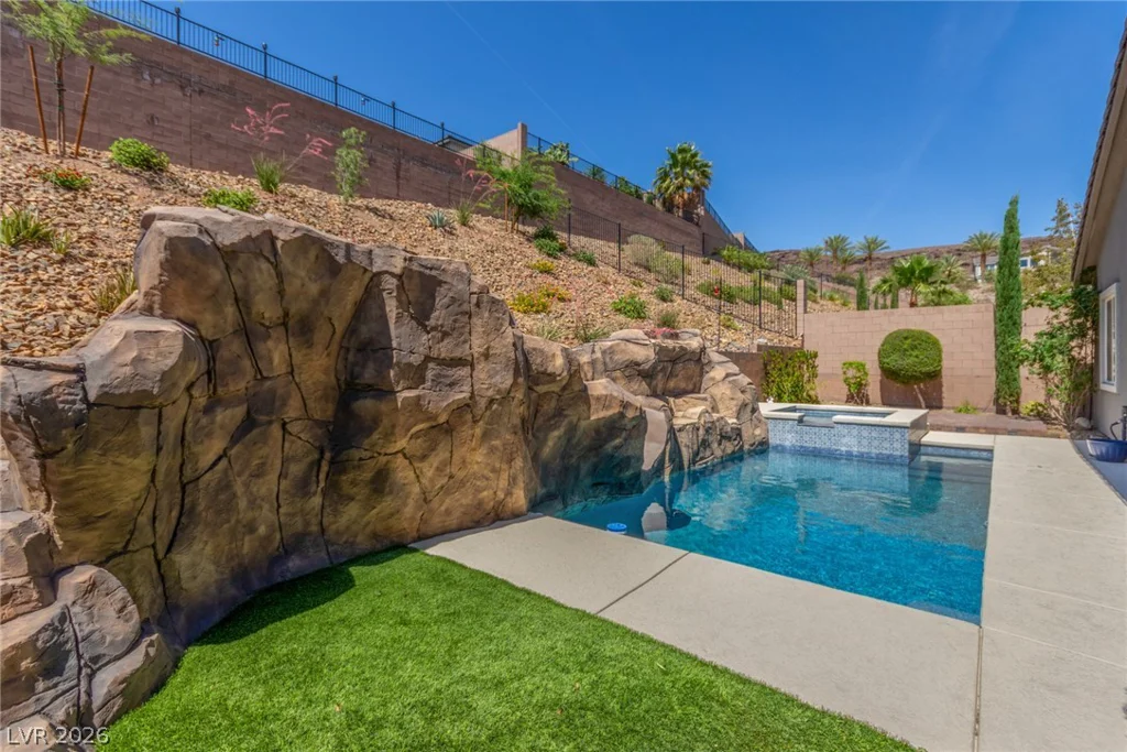8 Via Tiberina, Henderson, NV 89011