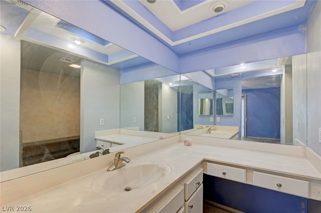 3518 Blackstone, Las Vegas, NV 89121