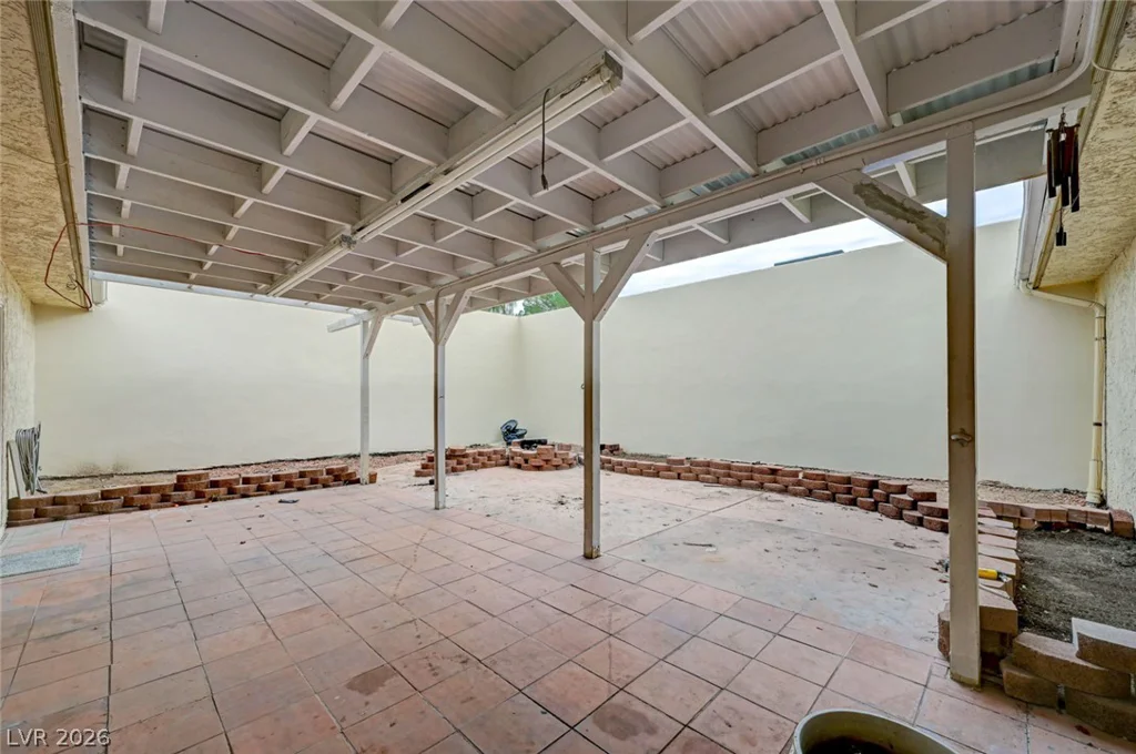 3518 Blackstone, Las Vegas, NV 89121