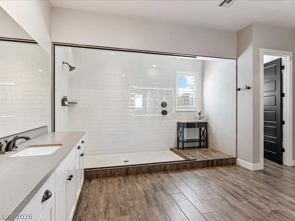 6155 Luna View, Las Vegas, NV 89131