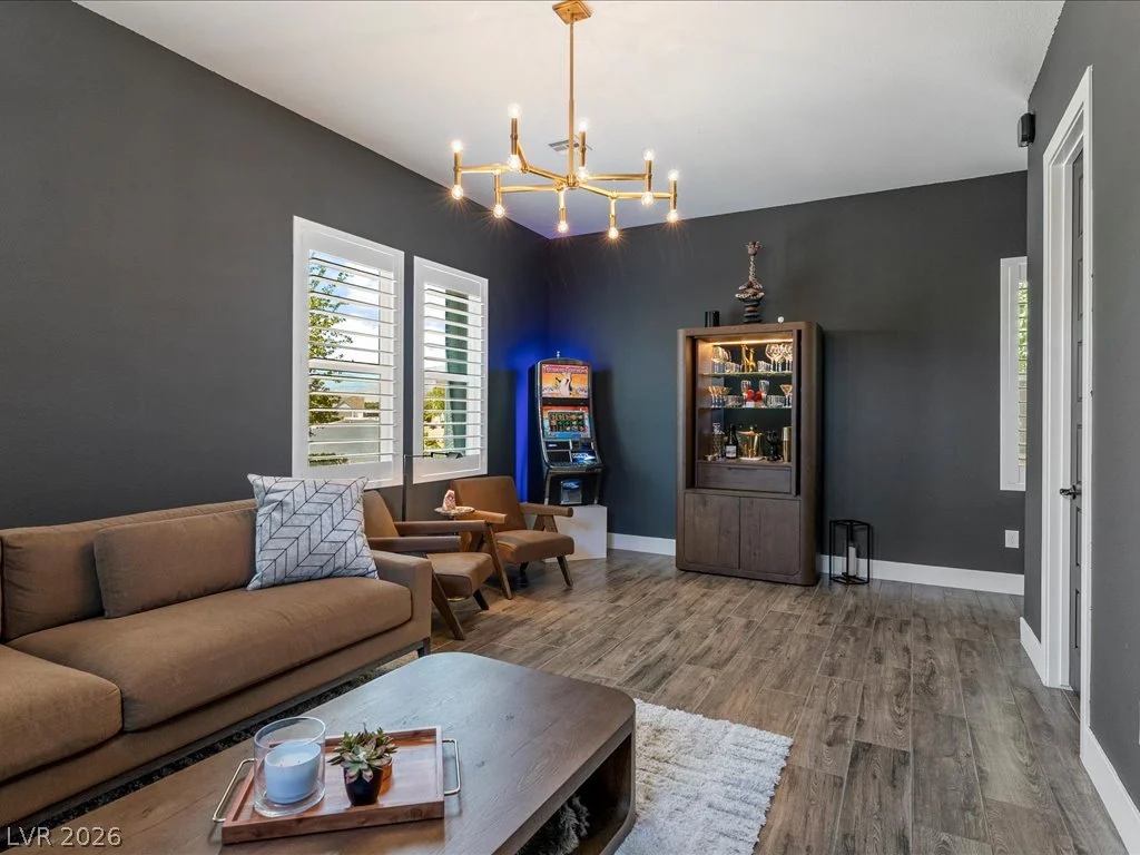 6155 Luna View, Las Vegas, NV 89131