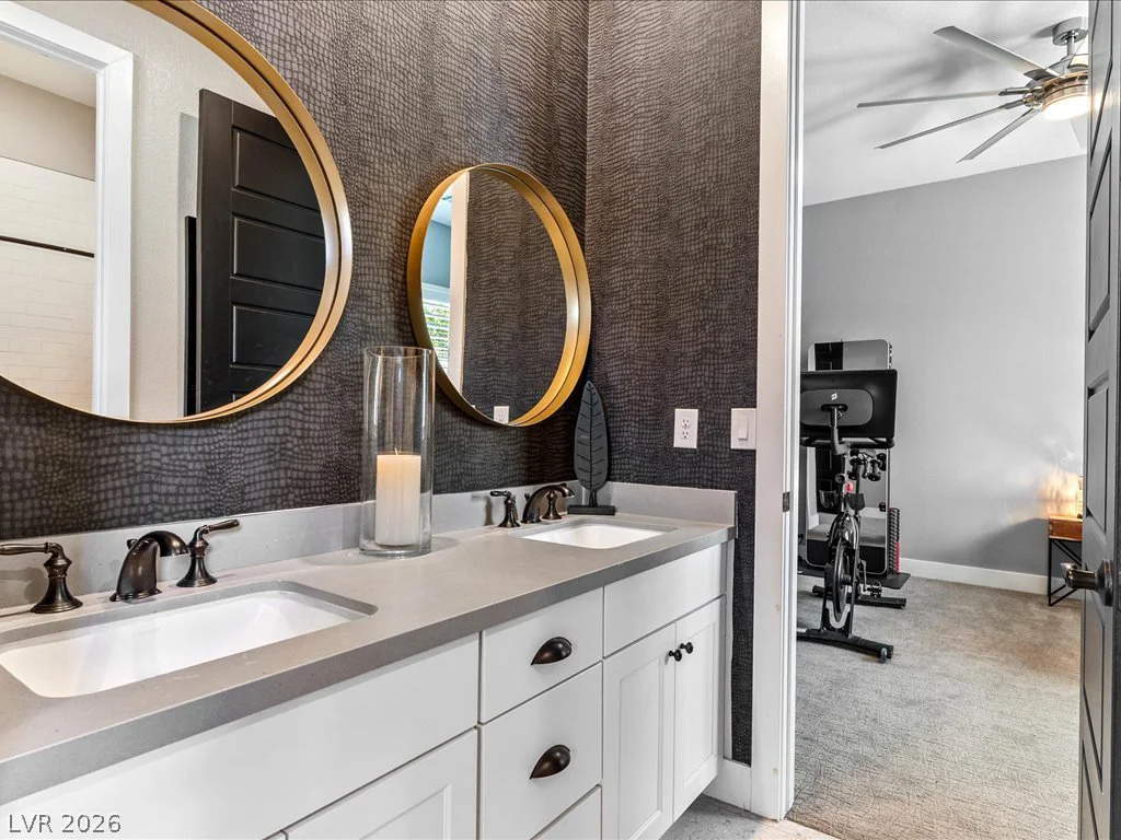 6155 Luna View, Las Vegas, NV 89131