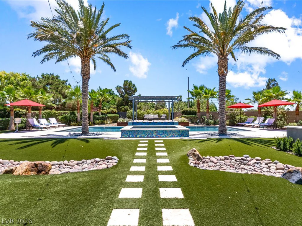 6155 Luna View, Las Vegas, NV 89131