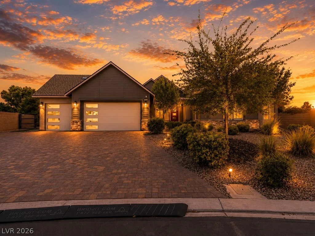 6155 Luna View, Las Vegas, NV 89131