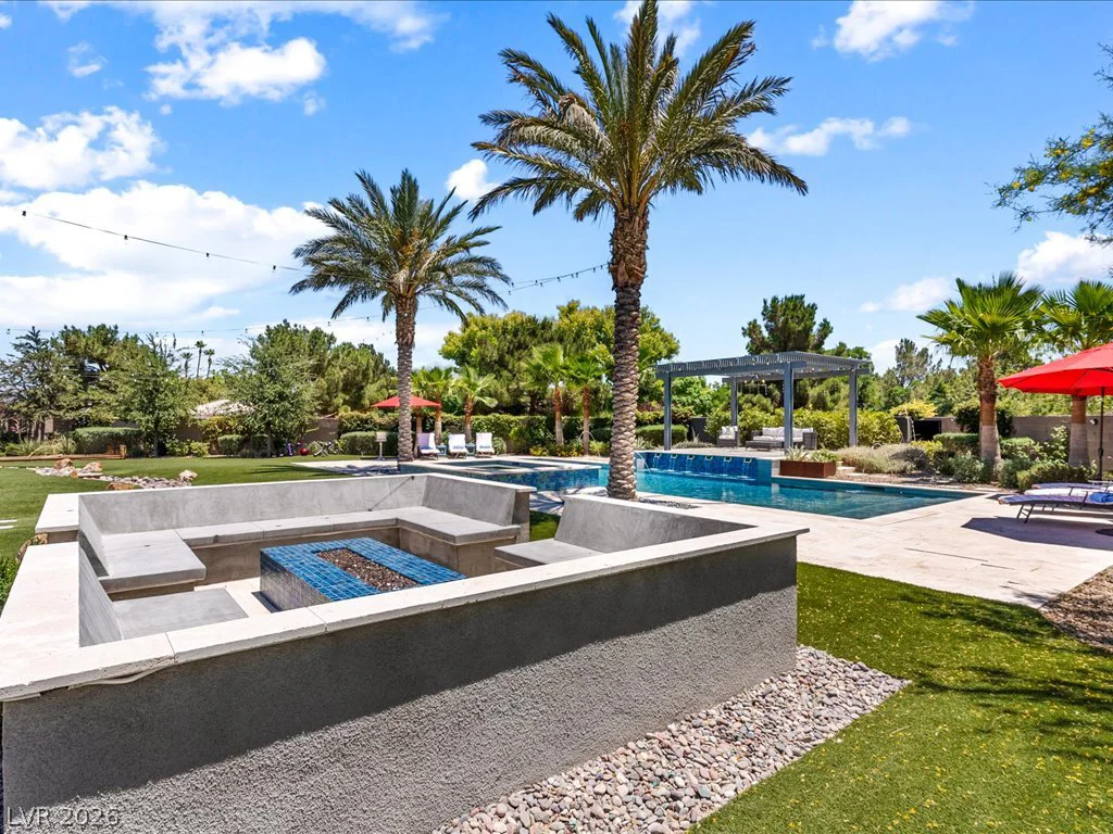 6155 Luna View, Las Vegas, NV 89131