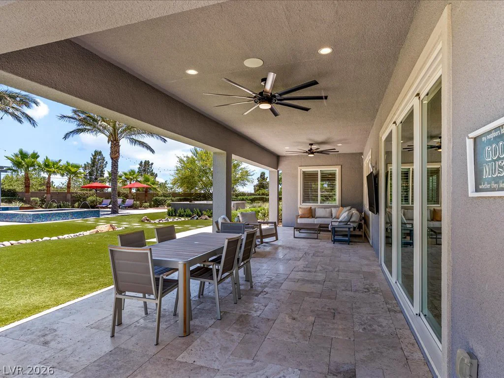 6155 Luna View, Las Vegas, NV 89131