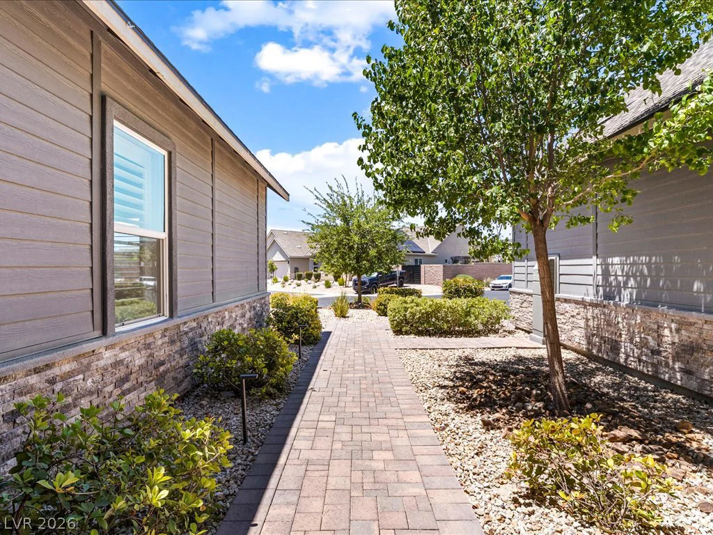 6155 Luna View, Las Vegas, NV 89131