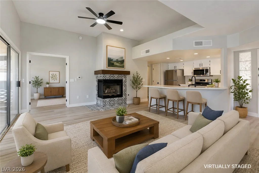 7400 Flamingo, Las Vegas, NV 89147