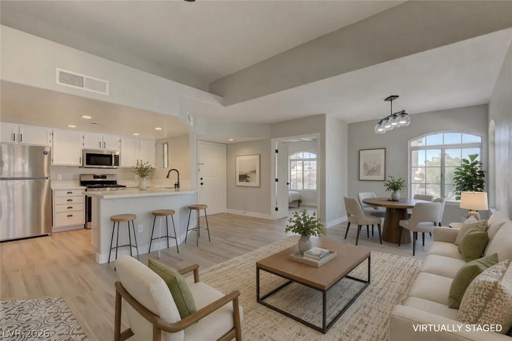7400 Flamingo, Las Vegas, NV 89147