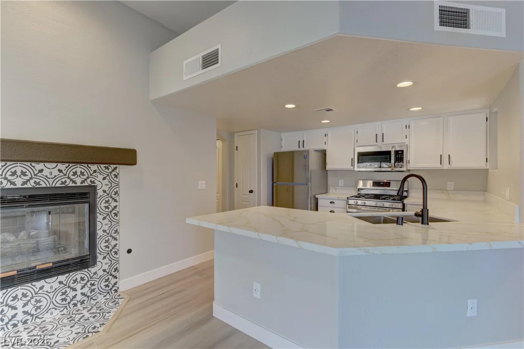 7400 Flamingo, Las Vegas, NV 89147