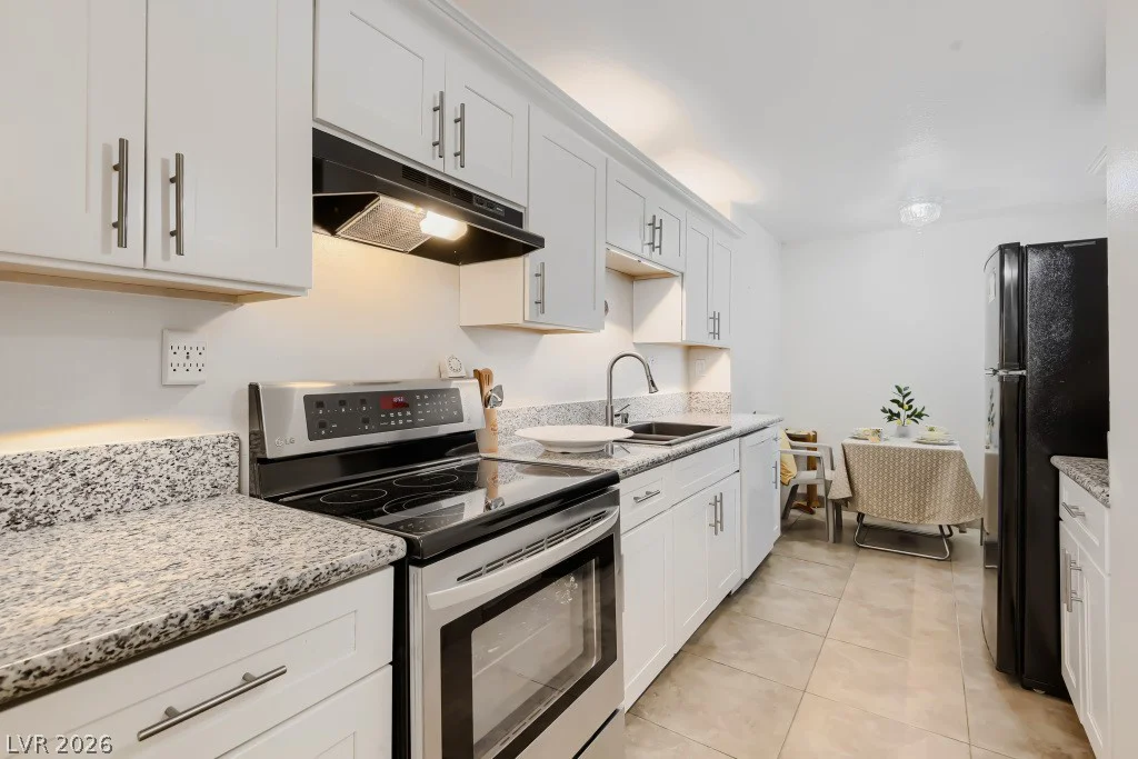 750 Royal Crest, Las Vegas, NV 89169
