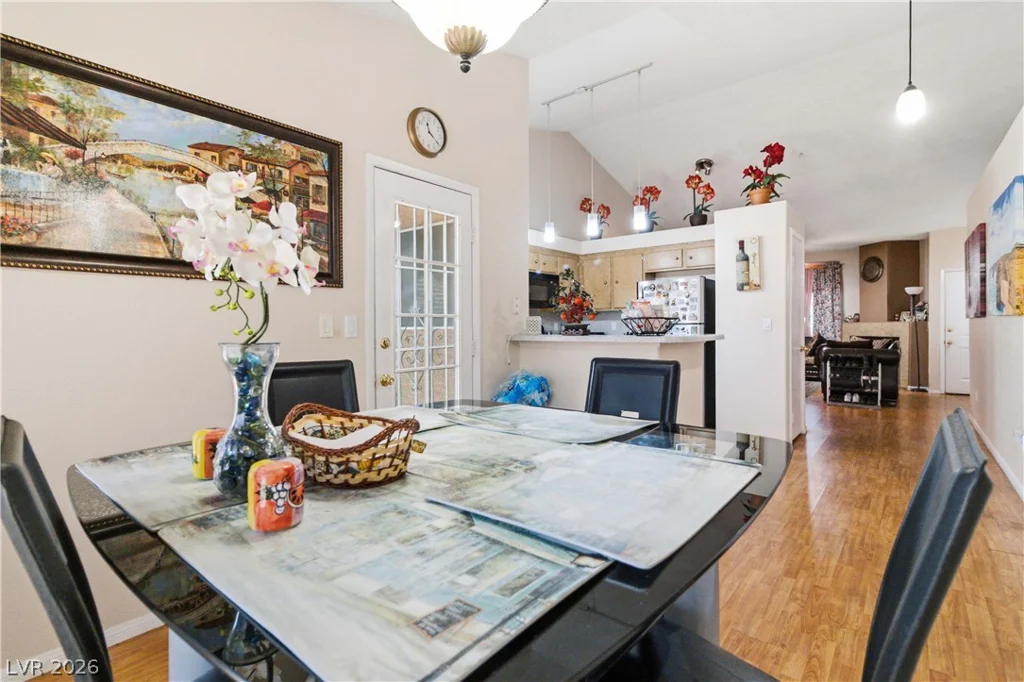 2400 Soldier Creek, Las Vegas, NV 89106