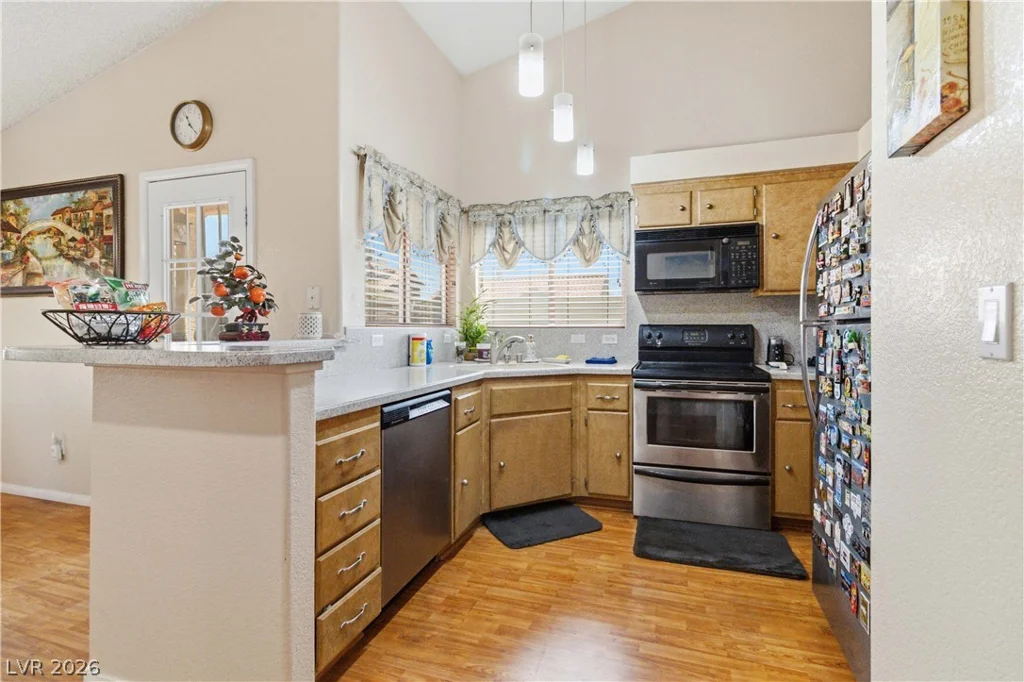 2400 Soldier Creek, Las Vegas, NV 89106