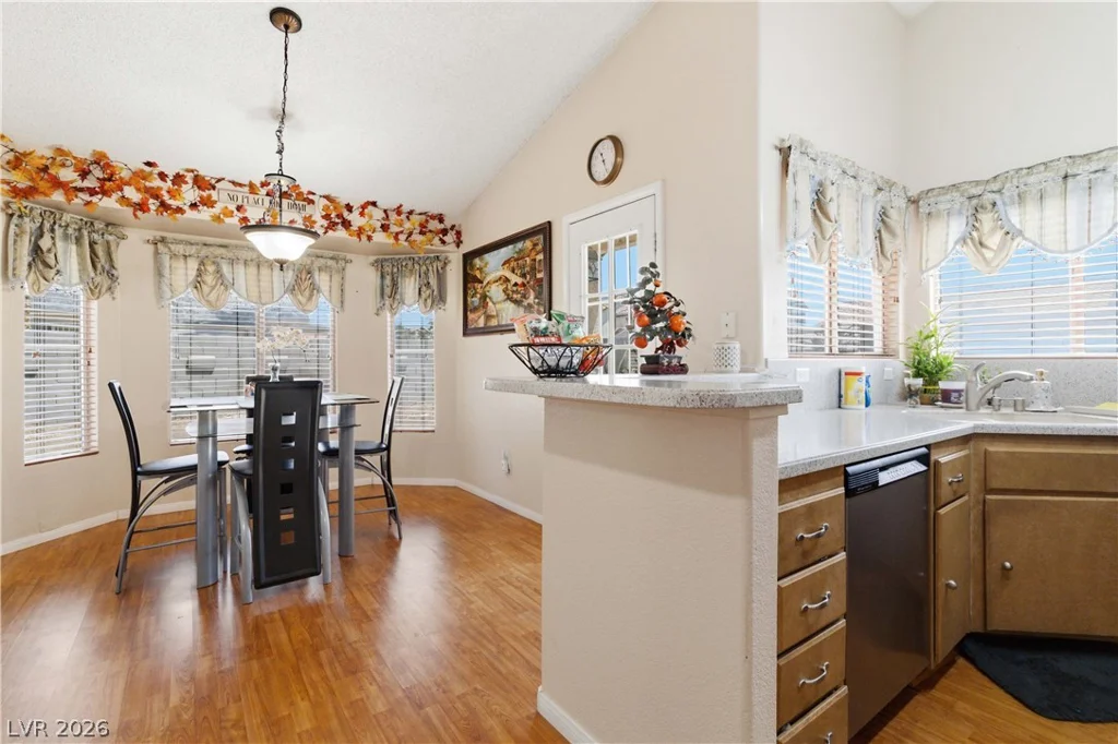 2400 Soldier Creek, Las Vegas, NV 89106