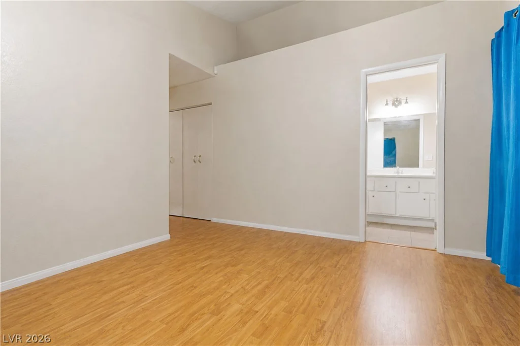 2400 Soldier Creek, Las Vegas, NV 89106