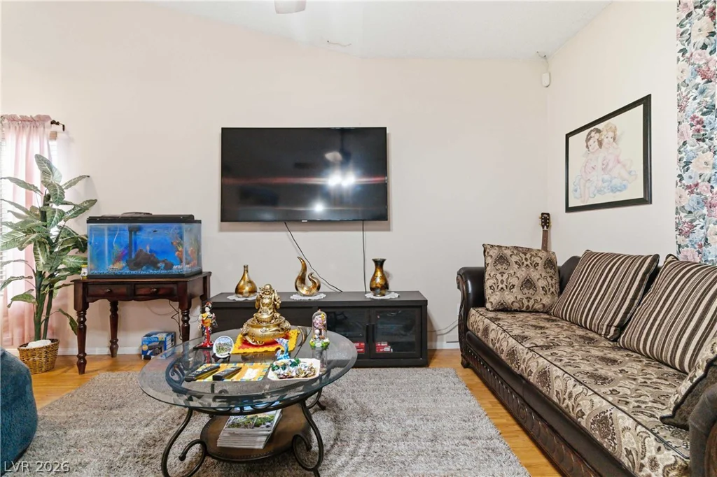 2400 Soldier Creek, Las Vegas, NV 89106