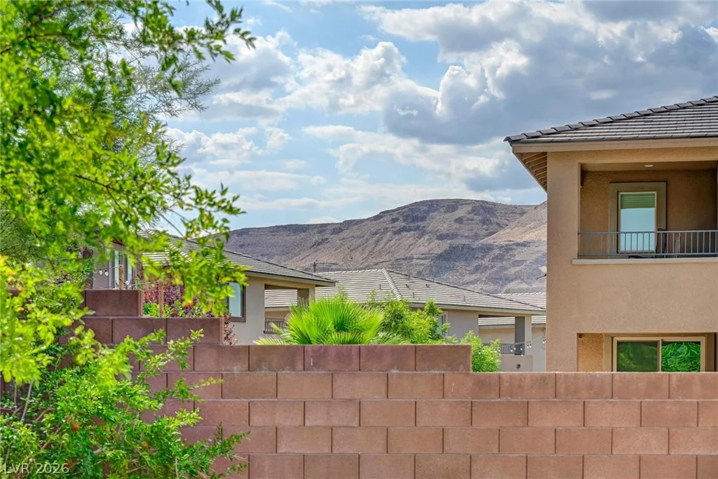7051 Amethyst Peak, Las Vegas, NV 89148