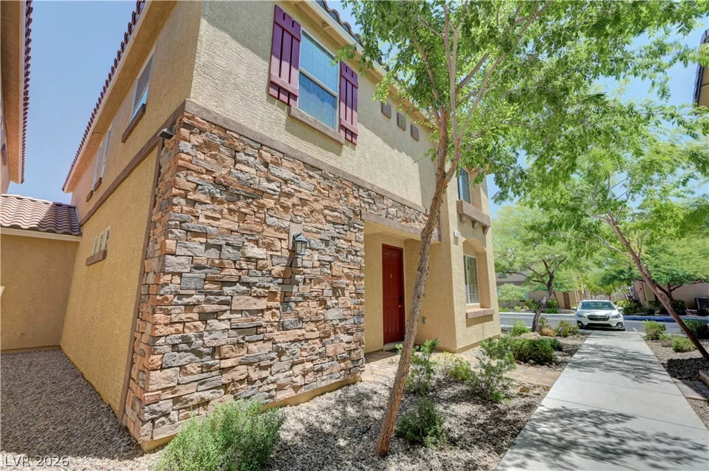 6169 Scarlet Leaf, Las Vegas, NV 89148