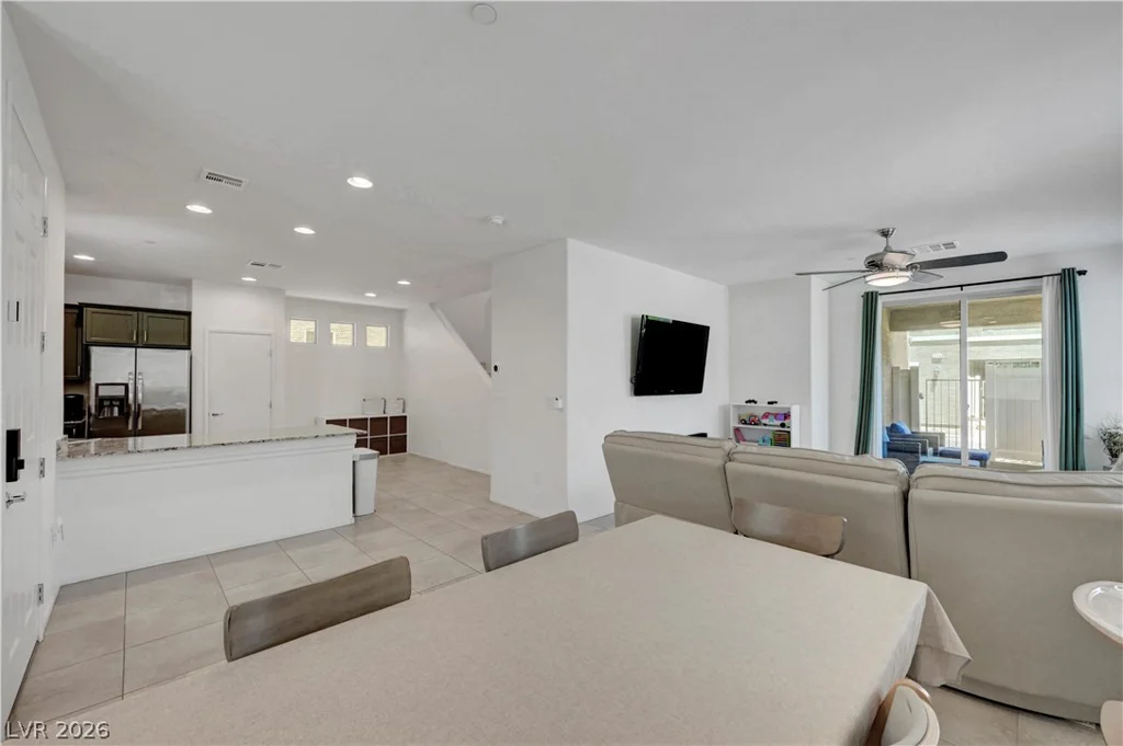 6169 Scarlet Leaf, Las Vegas, NV 89148