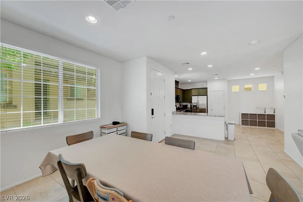 6169 Scarlet Leaf, Las Vegas, NV 89148