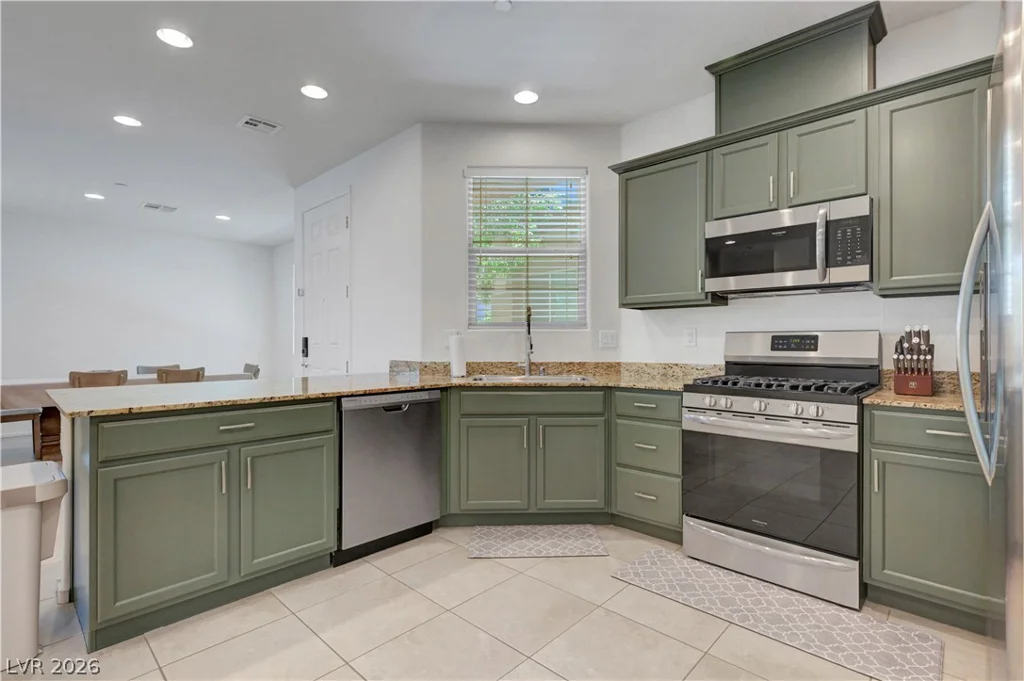 6169 Scarlet Leaf, Las Vegas, NV 89148