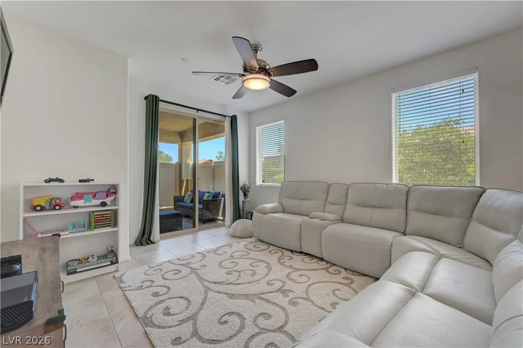6169 Scarlet Leaf, Las Vegas, NV 89148
