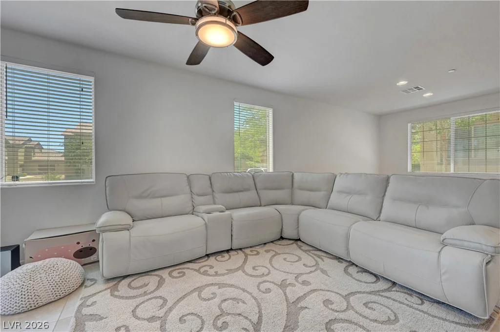 6169 Scarlet Leaf, Las Vegas, NV 89148