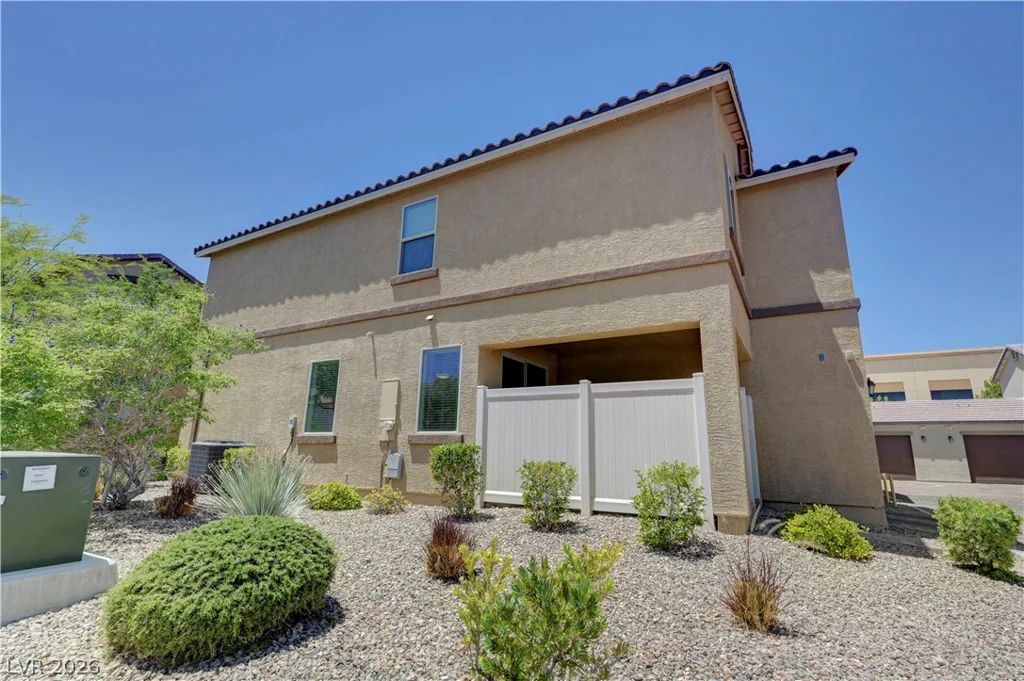 6169 Scarlet Leaf, Las Vegas, NV 89148