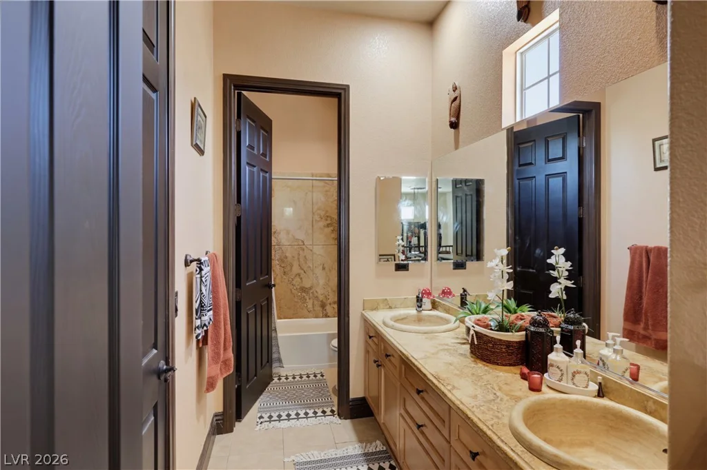 5620 Benevento, Las Vegas, NV 89141