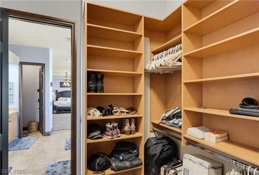 5620 Benevento, Las Vegas, NV 89141