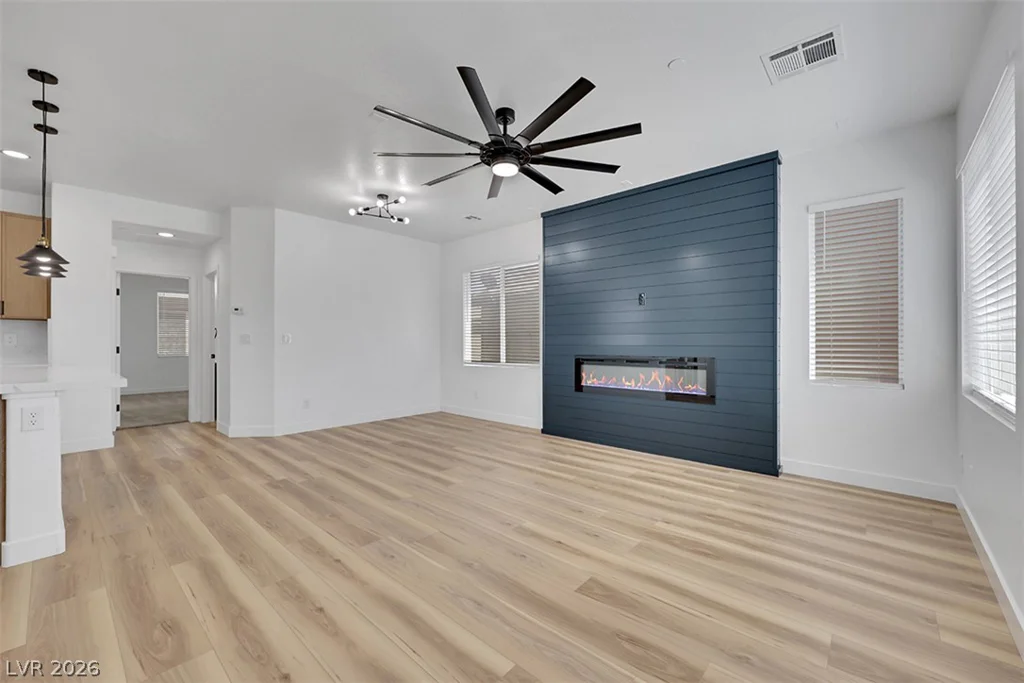 9057 Boston Springs, Las Vegas, NV 89149