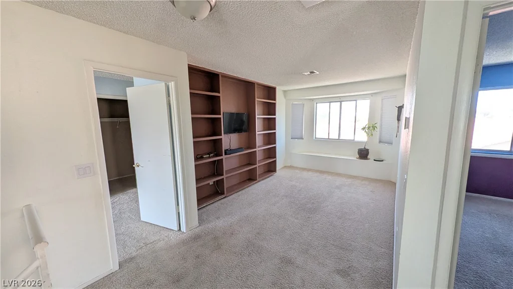 121 Logansberry, Las Vegas, NV 89145