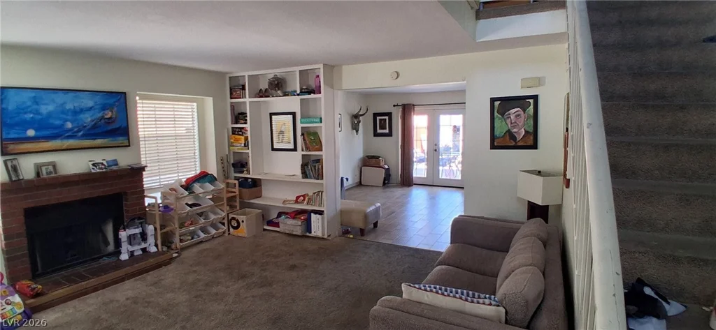 121 Logansberry, Las Vegas, NV 89145