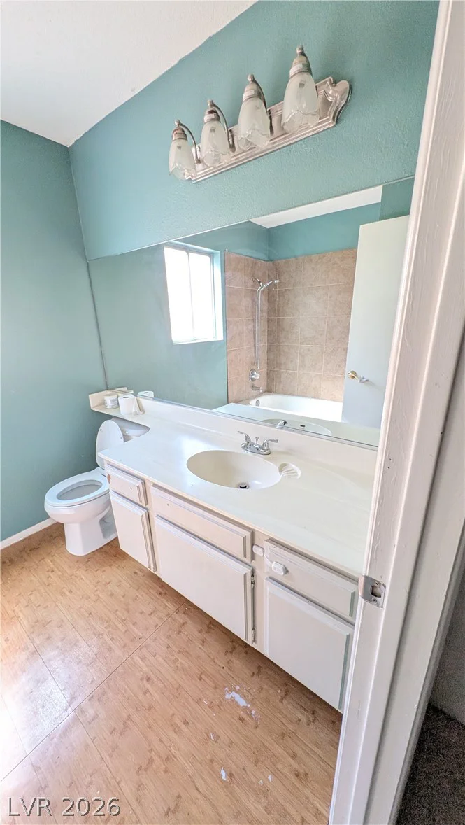 121 Logansberry, Las Vegas, NV 89145