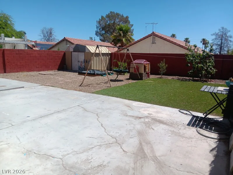 121 Logansberry, Las Vegas, NV 89145