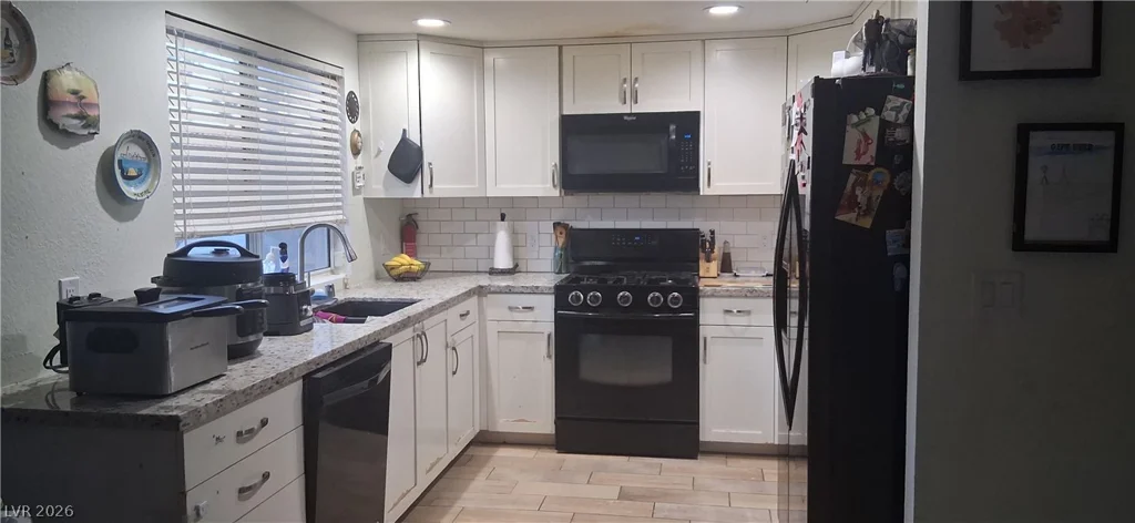 121 Logansberry, Las Vegas, NV 89145