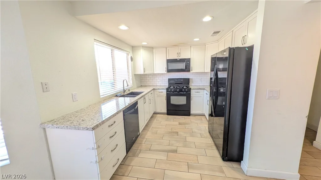 121 Logansberry, Las Vegas, NV 89145