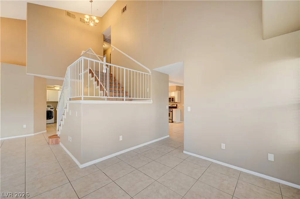 8208 Renfrew, Las Vegas, NV 89145