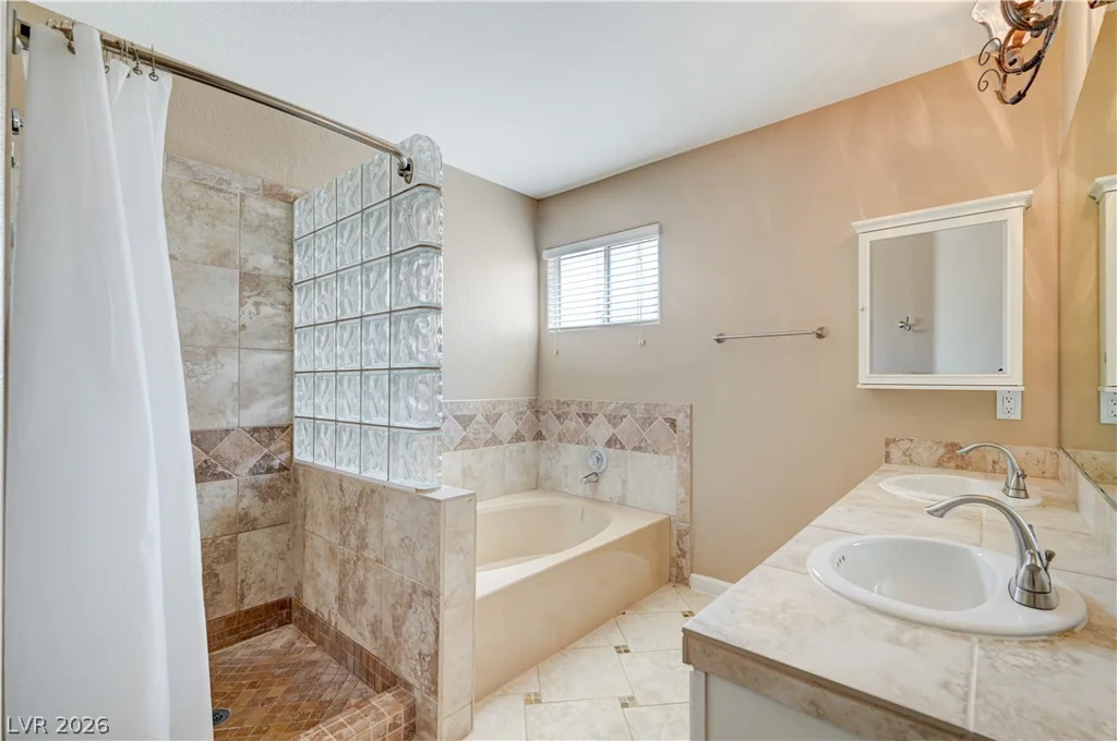 8208 Renfrew, Las Vegas, NV 89145