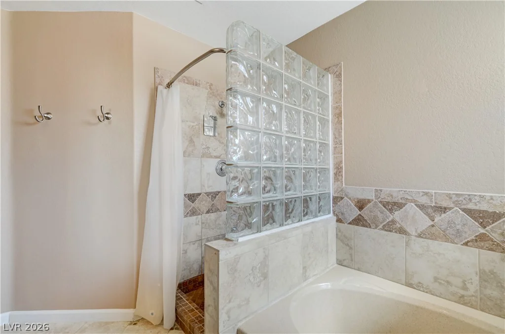 8208 Renfrew, Las Vegas, NV 89145